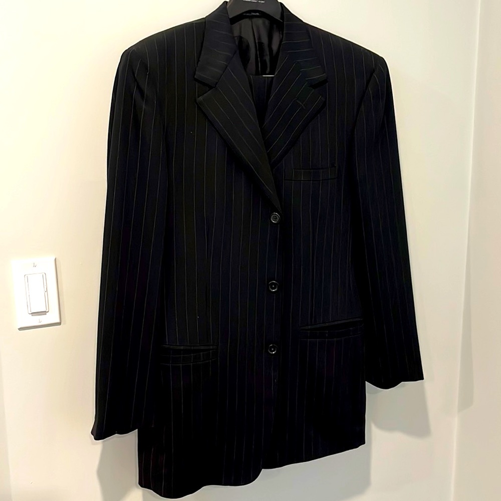 Pin striped vintage Versace Suit. 
Great condition